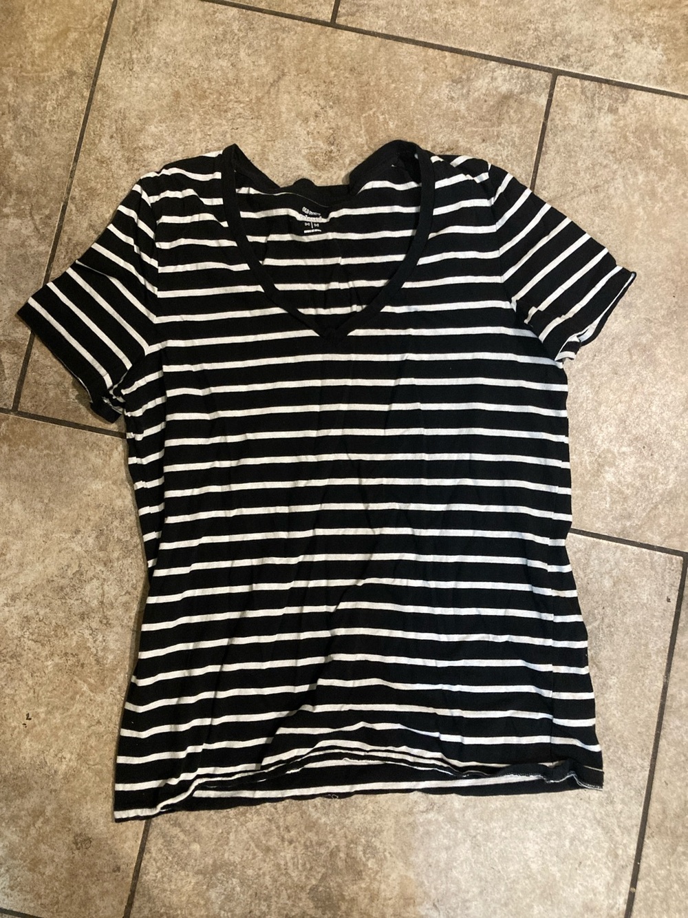 Old Navy Black & White Striped V-Neck Tee
